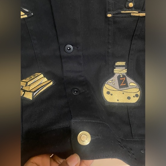 Theory Game Mat Pat Black Denim Trucker Jacket Video Game Wizard Sz XS - Picture 7 of 11